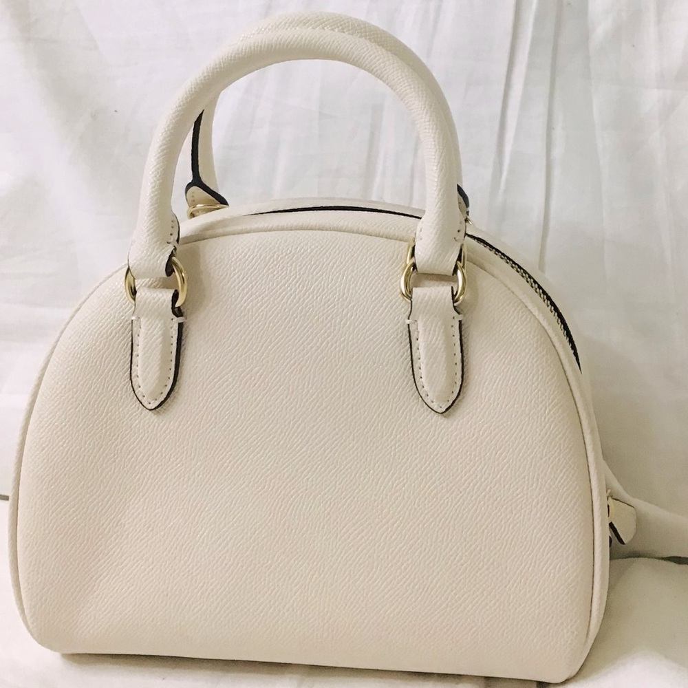 Coach SYDNEY SATCHEL - Picture 4 of 10